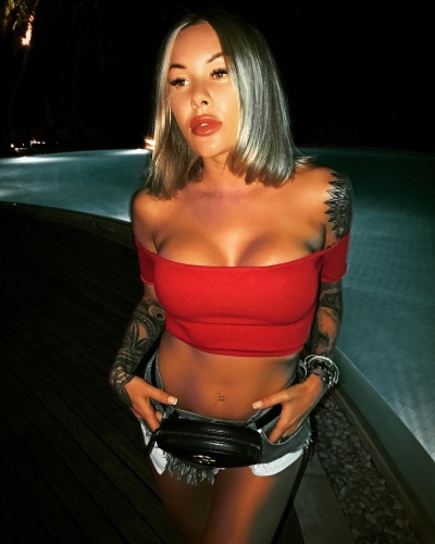 Irina Morozyuk seksi fotoğraflarıyla Instagram'ı salladı 9