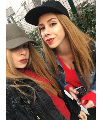 Alvina Hakverir'in ikizi Alev Hakverir sosyal medyayı salladı! 30