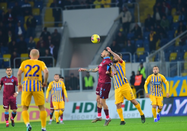 Trabzonspor'un Galatasaray maçı kadrosu (muhtemel 11'i) 10