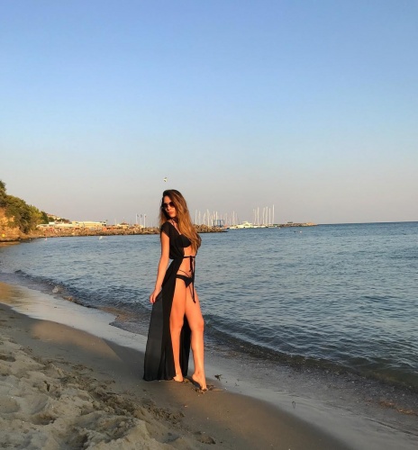 Todor Nedelev'in sevgilisi sosyal Anita Terziyska Instagram'ı salladı 15