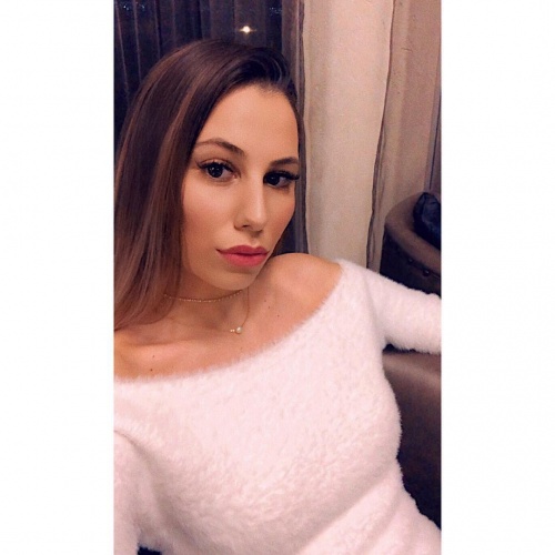 Todor Nedelev'in sevgilisi sosyal Anita Terziyska Instagram'ı salladı 8