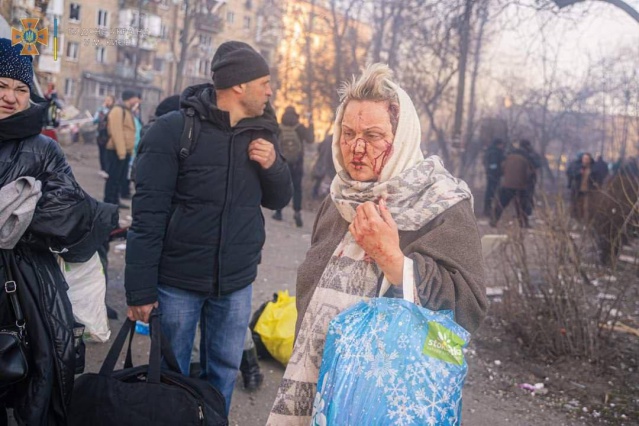 Kiev’in Podil semtine bu sabah füze parçası düştü 5