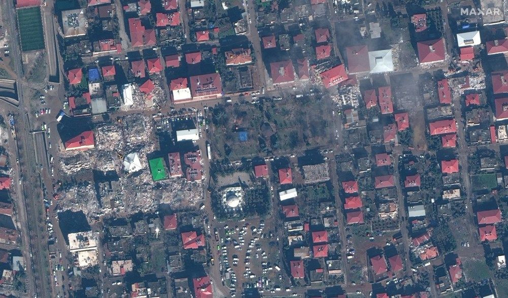 Depremdeki tahribat uydu görüntülerine yansıdı! Öncesi ve sonrası paylaşıldı… 18