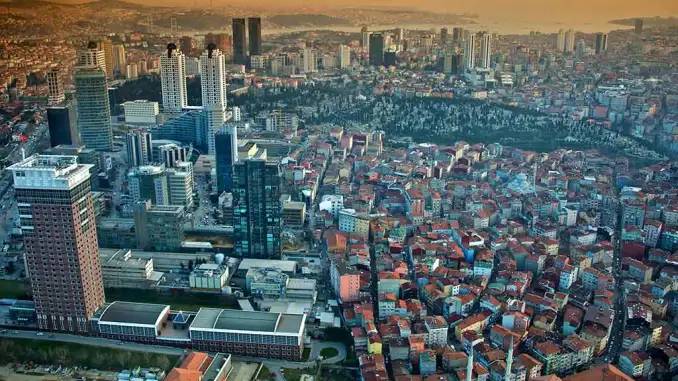Öğrenciler kara kara düşünüyor! İstanbul’da kira fiyatları zirvede… 1
