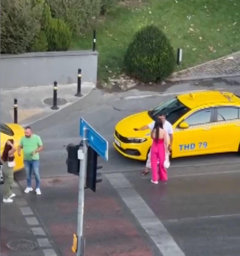 Ortalık birbirine girdi: Taksici ile yabancı uyruklu kadınlar arasında kavga 3