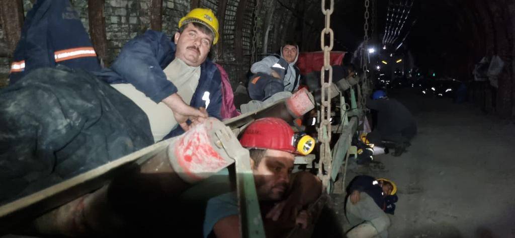 Hak arayışı: Kömür madeni işçileri açlık grevinde 6