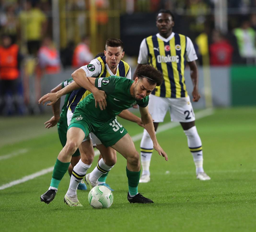 Fenerbahçe rakibini 3-1 yendi 13