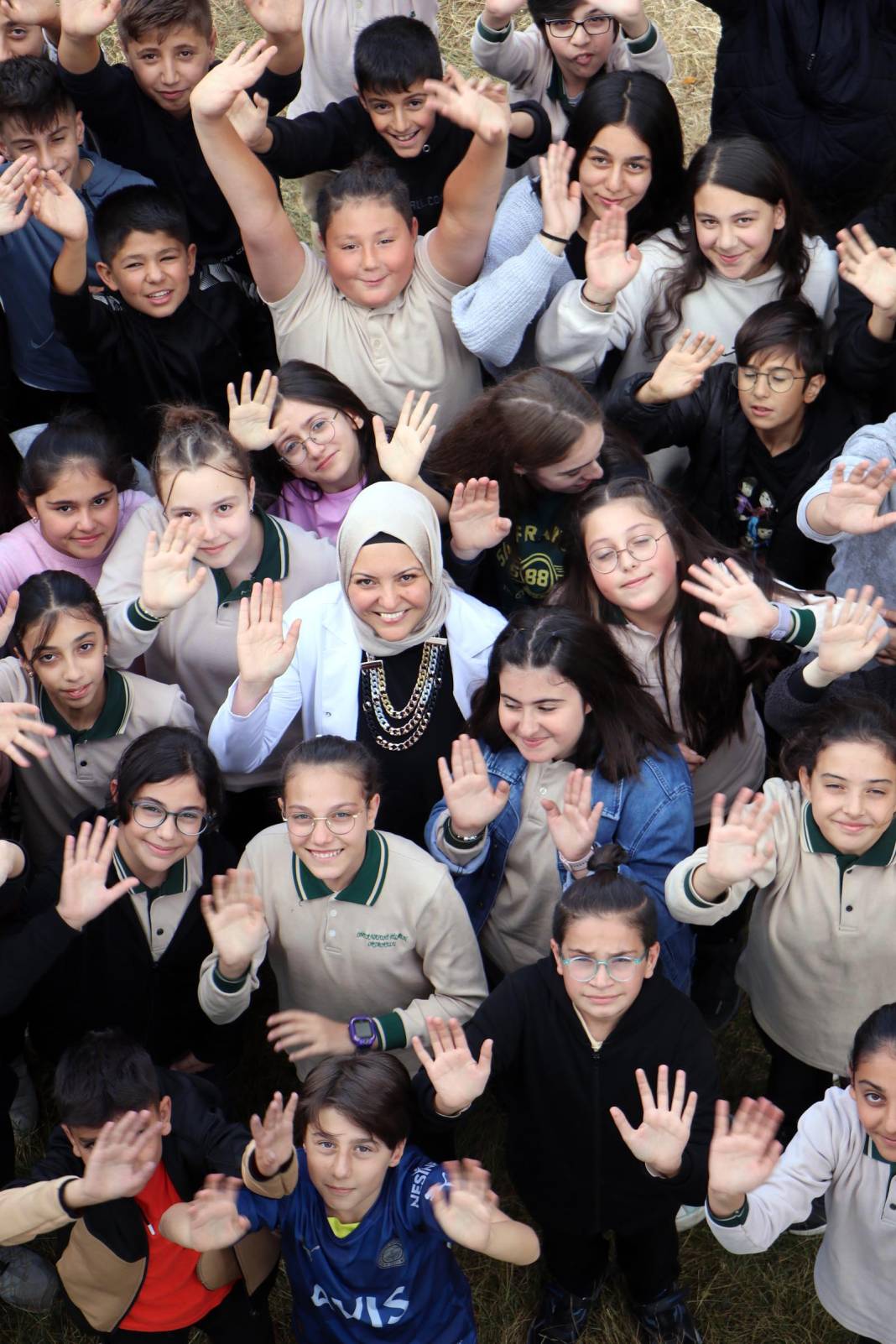 130 ülkeden 7 bin rakibini geride bıraktı: Dünyanın en iyi 50 öğretmeninden biri seçildi 4