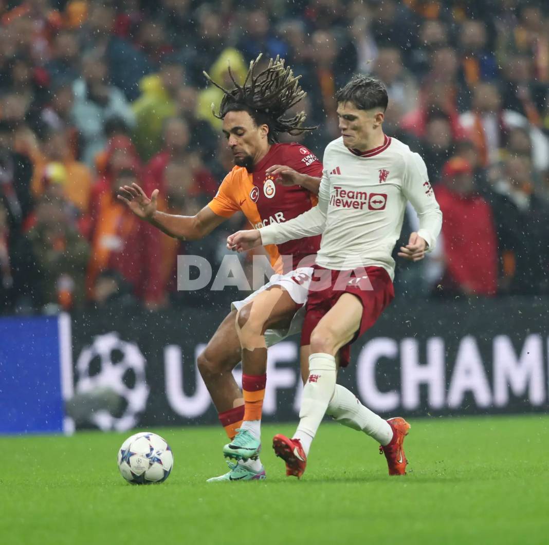 Galatasaray Manchester United ile berabere kaldı 29