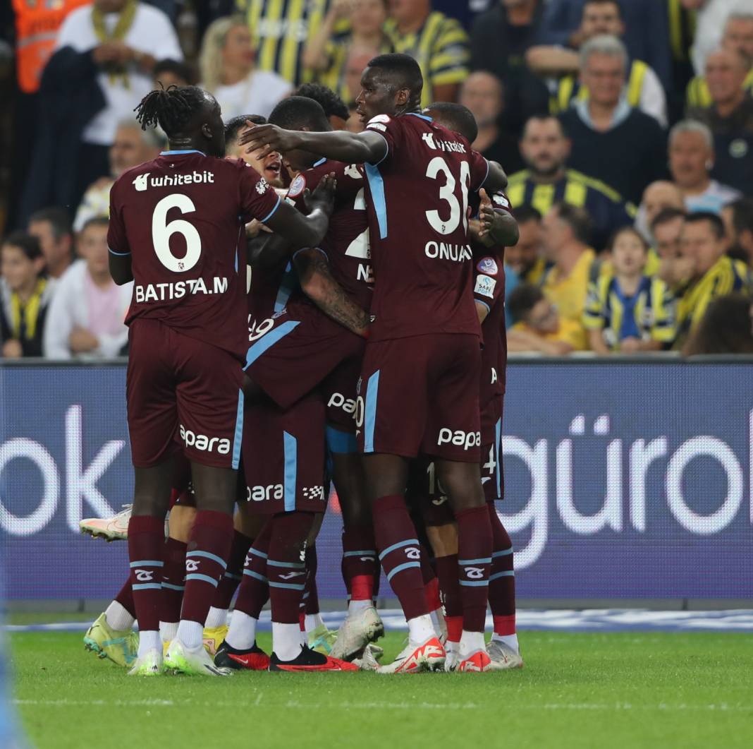 Fenerbahçe'nin serisini Trabzonspor bitirdi! 26 yıl sonra tarihe geçen zafer 37