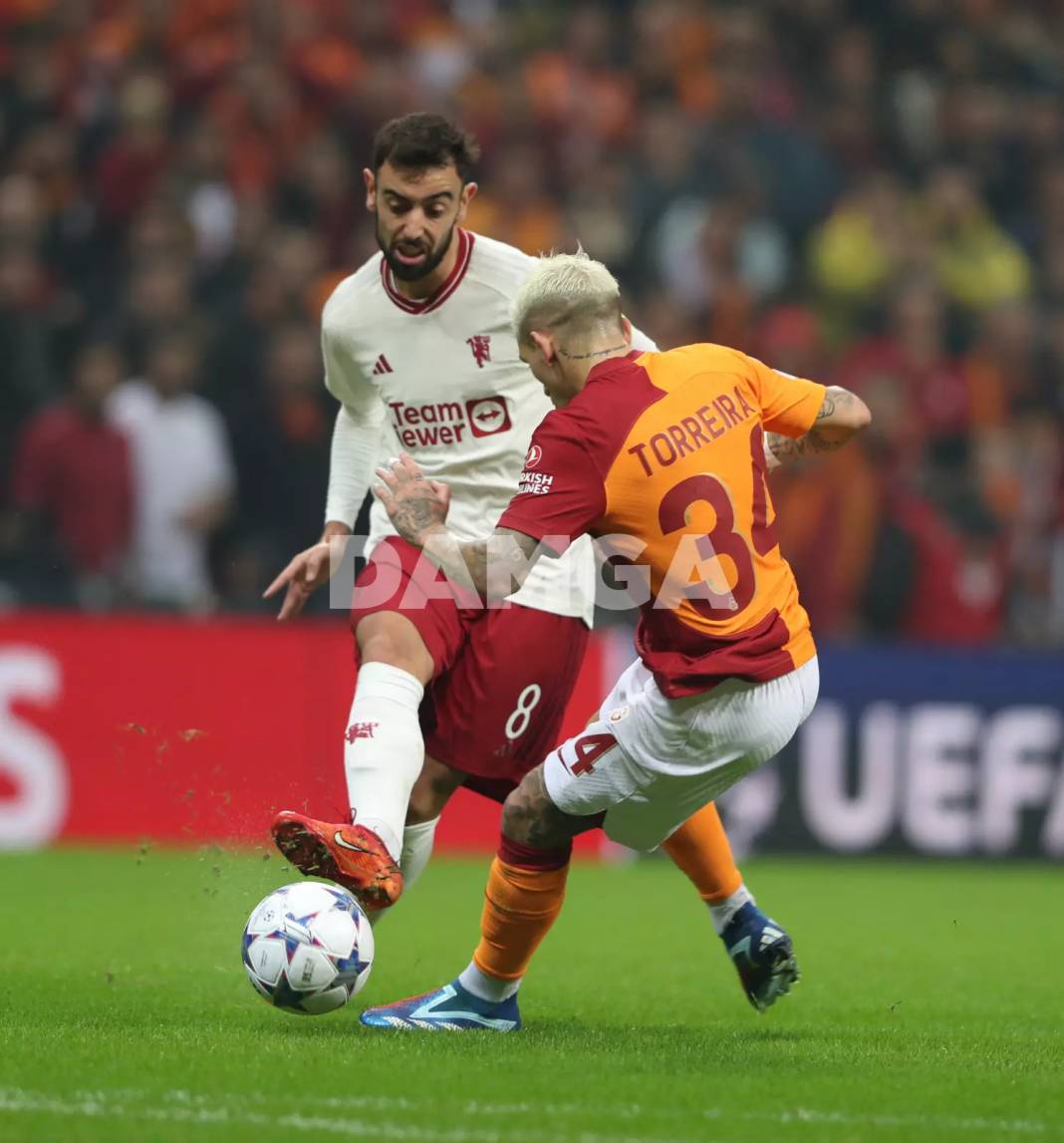 Galatasaray Manchester United ile berabere kaldı 21