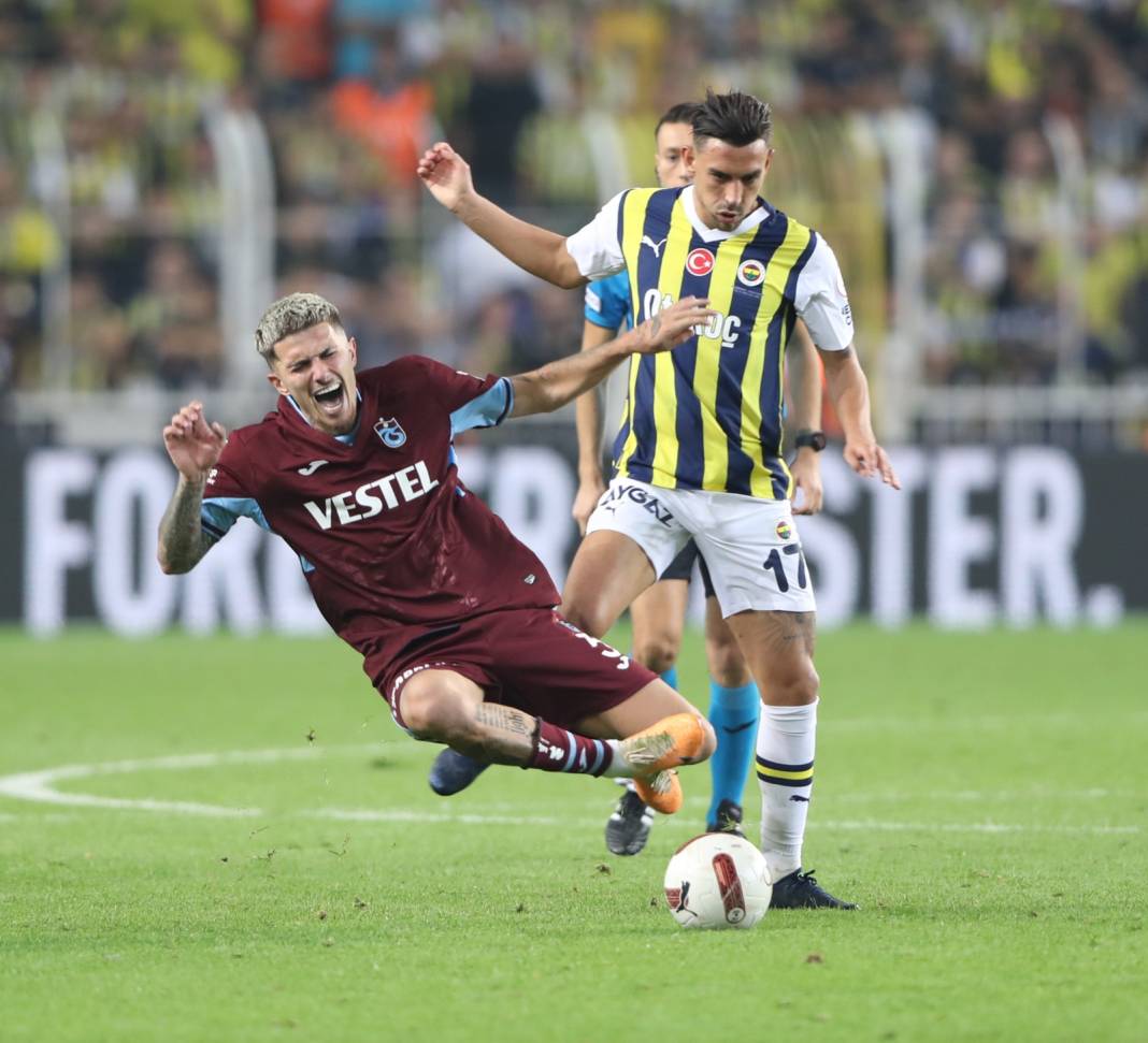 Fenerbahçe'nin serisini Trabzonspor bitirdi! 26 yıl sonra tarihe geçen zafer 21