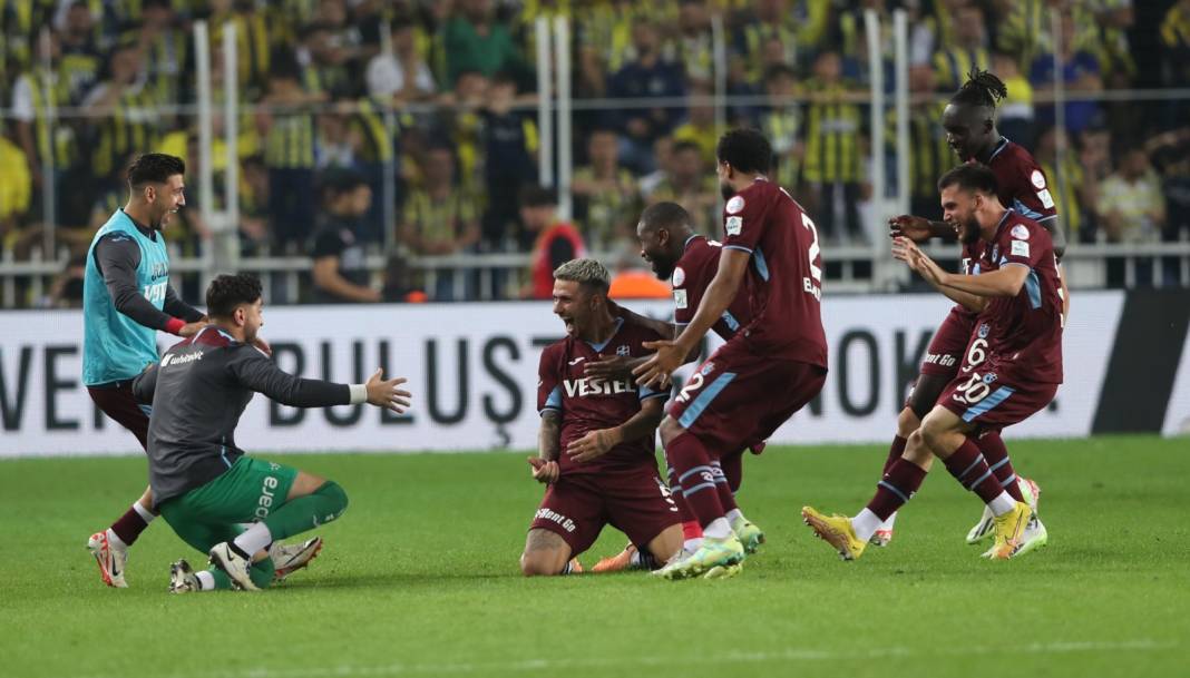 Fenerbahçe'nin serisini Trabzonspor bitirdi! 26 yıl sonra tarihe geçen zafer 24