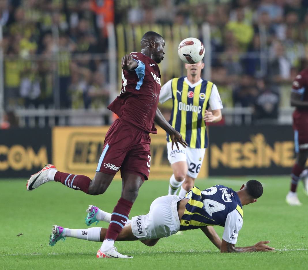Fenerbahçe'nin serisini Trabzonspor bitirdi! 26 yıl sonra tarihe geçen zafer 15