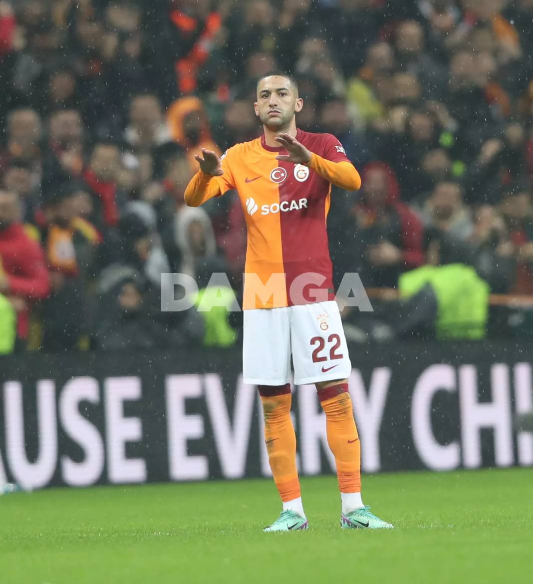 Galatasaray Manchester United ile berabere kaldı 4