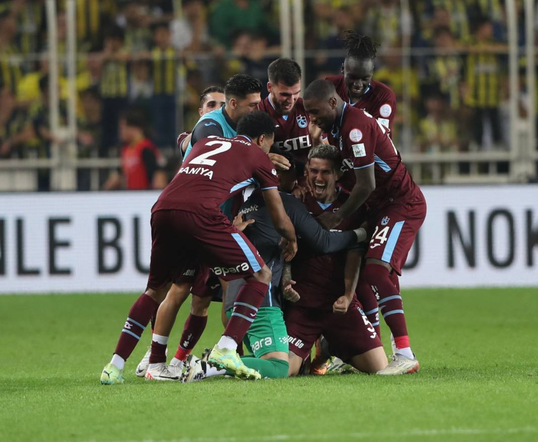 Fenerbahçe'nin serisini Trabzonspor bitirdi! 26 yıl sonra tarihe geçen zafer 5