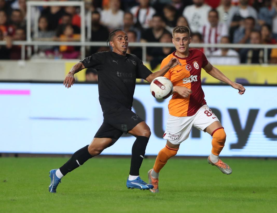 Hatayspor, Galatasaray'ın yenilmezlik serisine son verdi 18