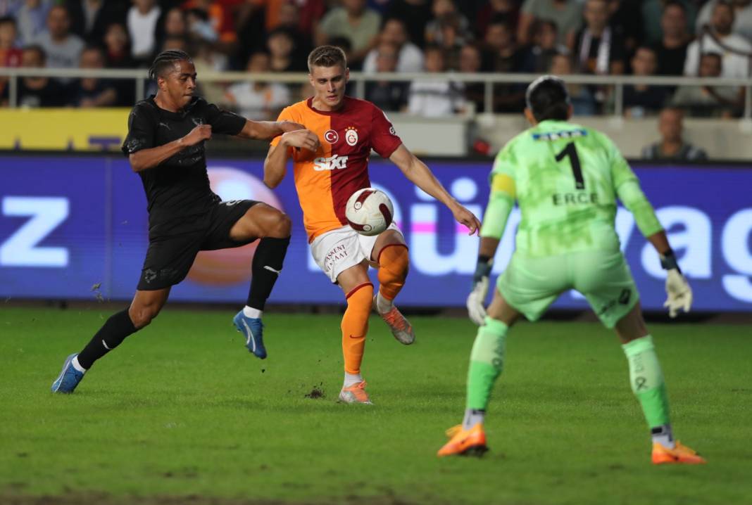 Hatayspor, Galatasaray'ın yenilmezlik serisine son verdi 19