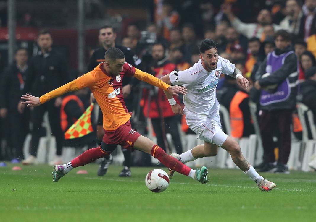 Galatasaray Karagümrük'ü tek golle geçti 25
