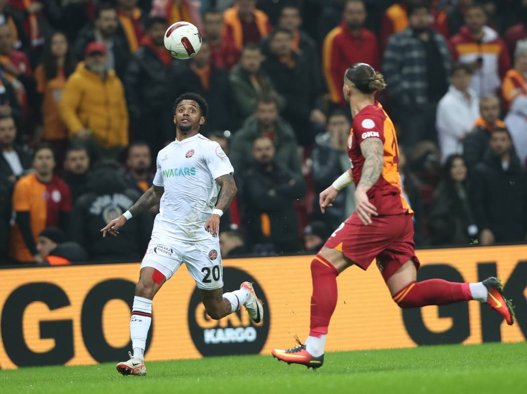 Galatasaray Karagümrük'ü tek golle geçti 26