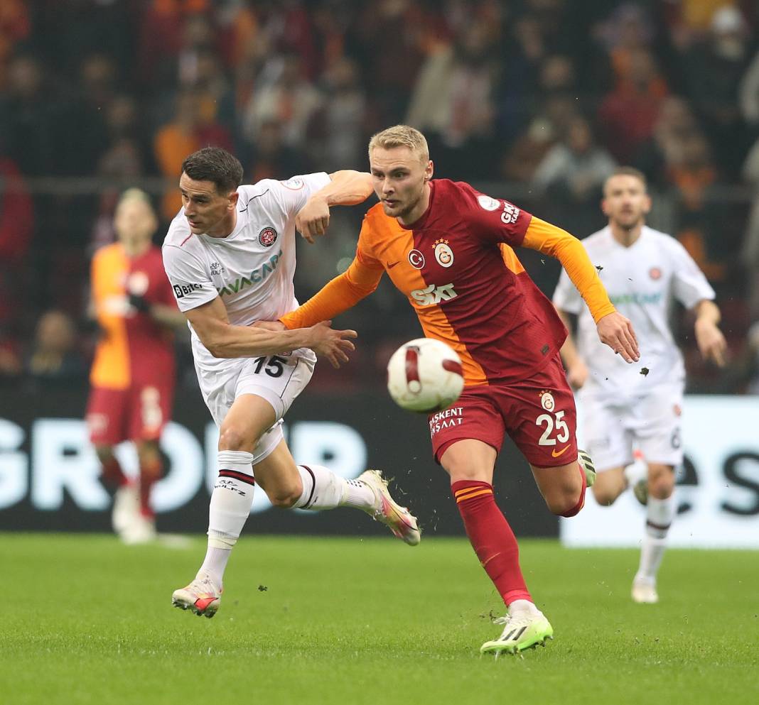 Galatasaray Karagümrük'ü tek golle geçti 22
