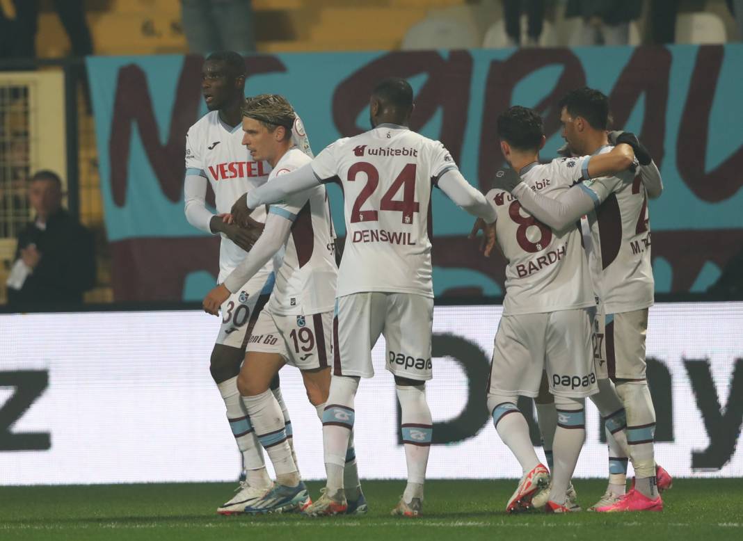 İstanbulspor-Trabzonspor maçı fotoğrafları 14