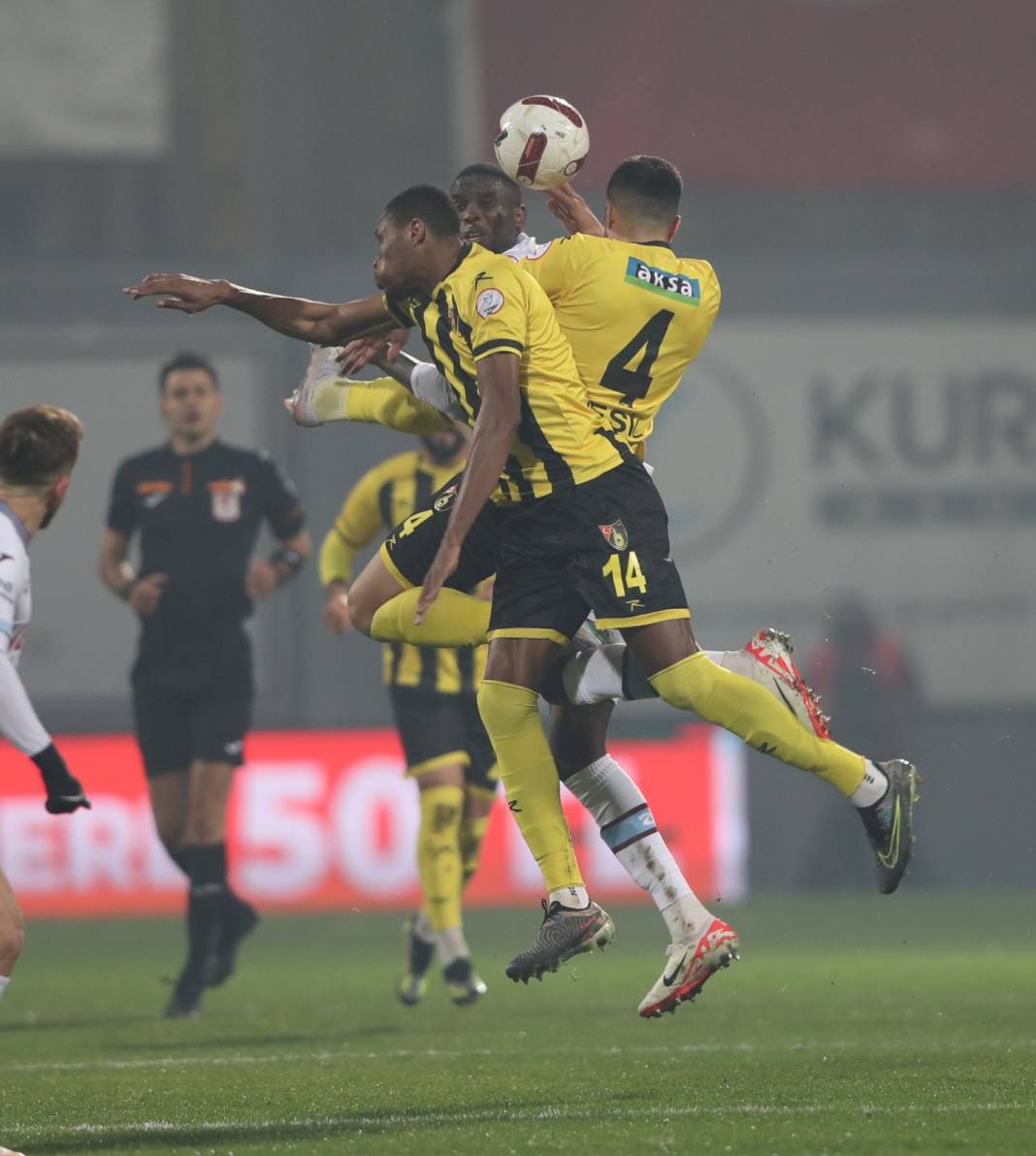 İstanbulspor-Trabzonspor maçı fotoğrafları 19