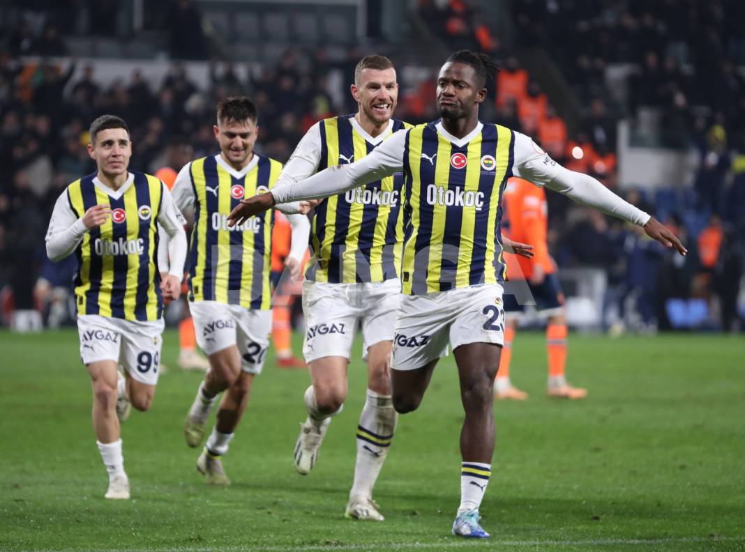 Fenerbahçe rakibi Başakşehir'i 1-0 yendi 17
