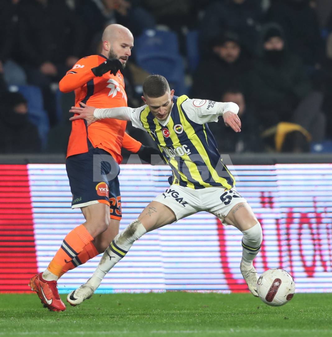Fenerbahçe rakibi Başakşehir'i 1-0 yendi 24