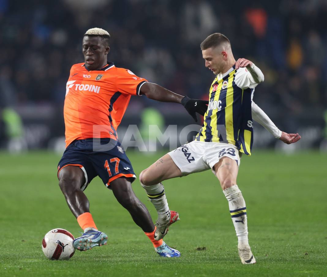 Fenerbahçe rakibi Başakşehir'i 1-0 yendi 10
