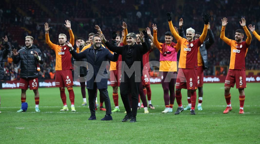 Galatasaray sahasında İstanbulspor'u 3-1 mağlup etti 10