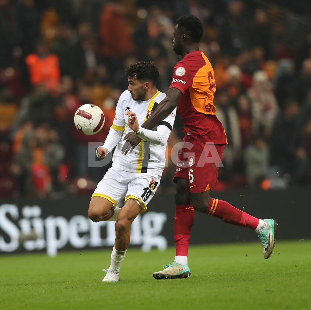 Galatasaray sahasında İstanbulspor'u 3-1 mağlup etti 1