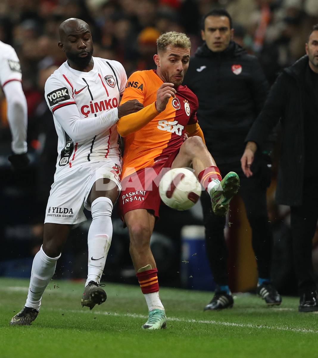 Galatasaray son dakika golüyle galibiyeti buldu 2