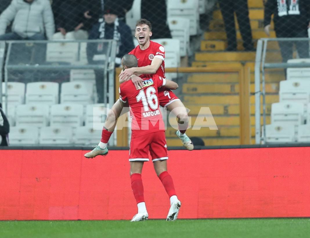 Beşiktaş sahasında kaybetti 24