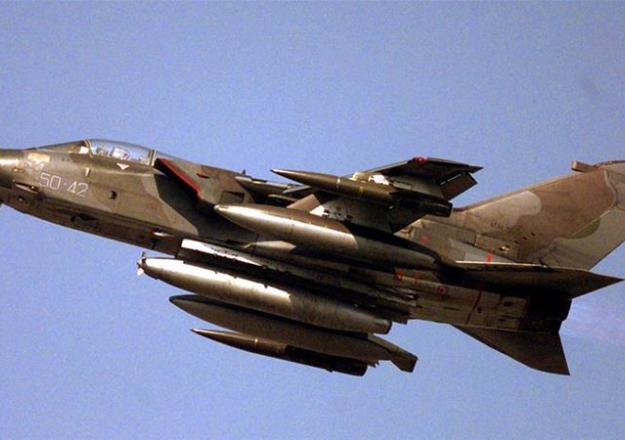 Suudi Arabistan savaş uçağı eğitimde düştü