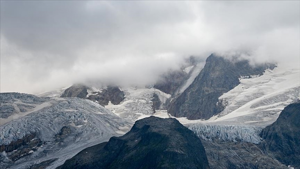 İklim değişikliğinde korkutan araştırma: Dünyadaki buzulların yüzde 2'sine denk