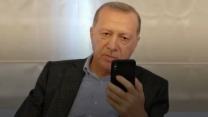 Erdoğan, Emrullah Gülüşken'in kızı Leyla ile telefonda görüştü