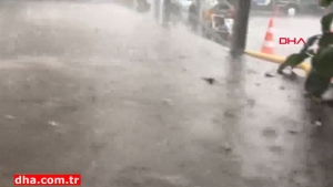 İstanbul'da şiddetli yağmur ve dolu