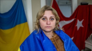 Antalya'da Ukraynalı çavuş Olena, albay eşiyle ülkesini savunmak istiyor