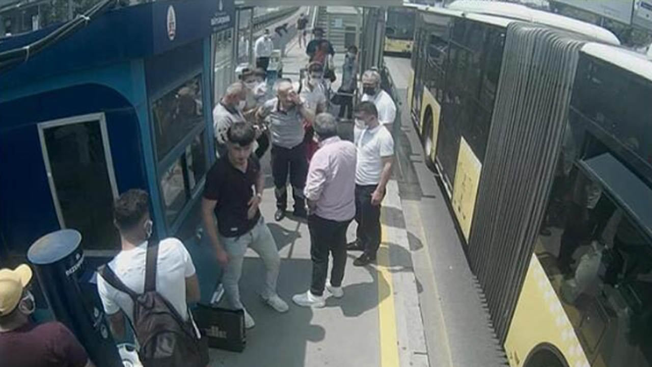 Metrobüste 'Kör eden maske uyarısı' davasında karar