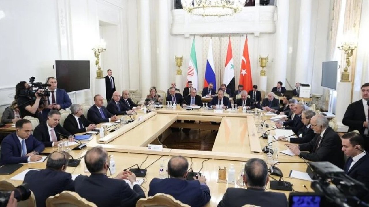 Moskova’daki dörtlü zirve: Türkiye-Suriye ilişkilerinde yol haritası hazırlama kararı