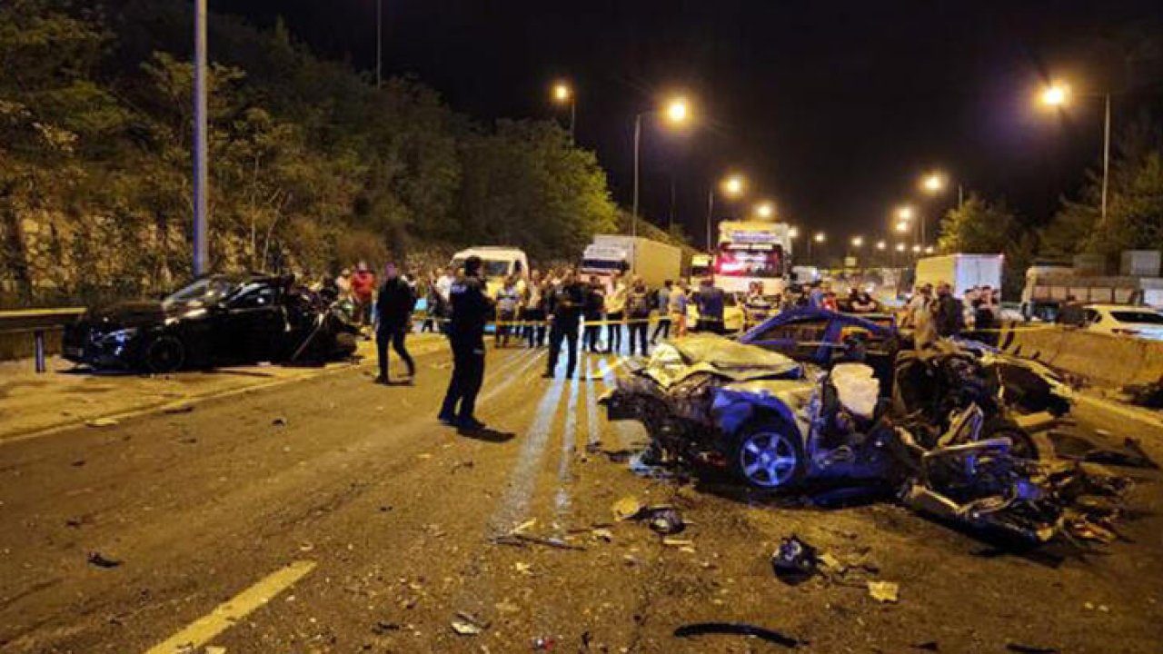 Adana'da 13 araç zincirleme kaza yaptı: 7 ölü, 7 yaralı