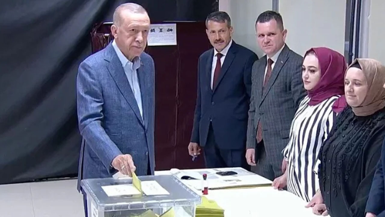 Cumhurbaşkanı Erdoğan oyunu kullandı: Olaysız bir seçim geçiyor