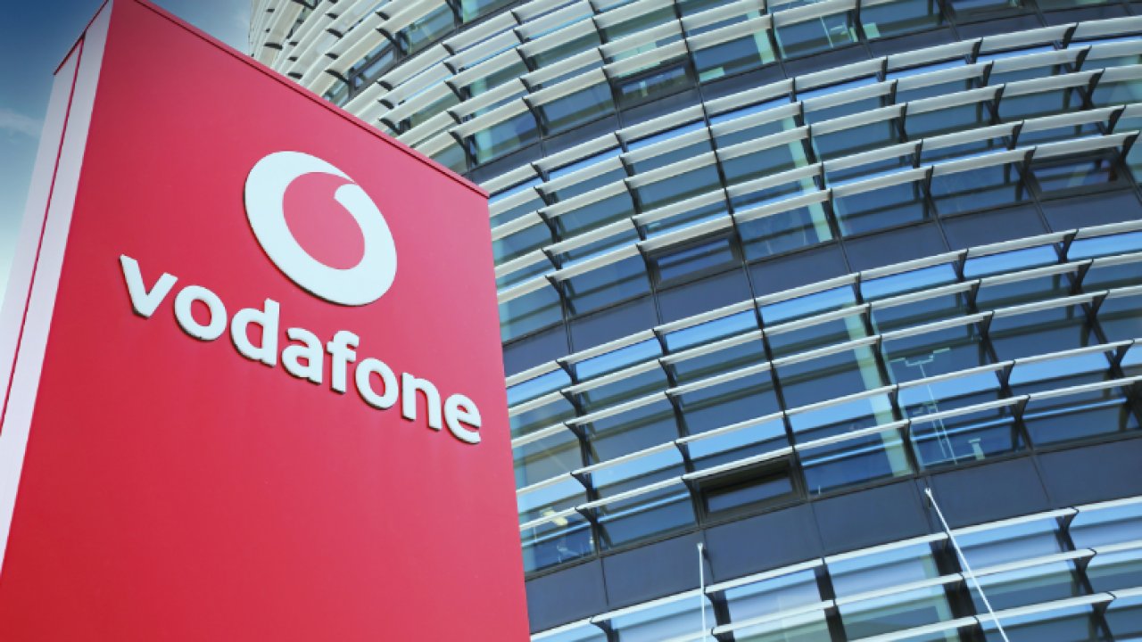 Vodafone 11 bin kişiyi işten çıkaracak