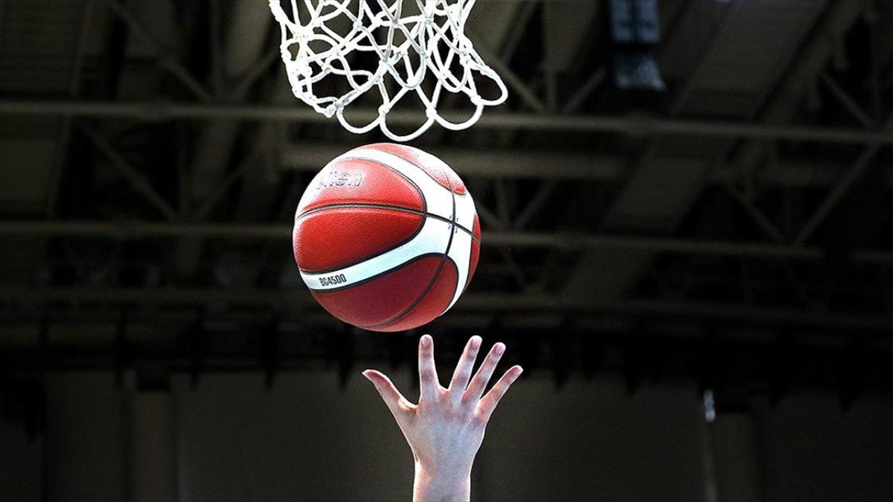 Rus ve Belarus kulüplerine FIBA'dan yasak