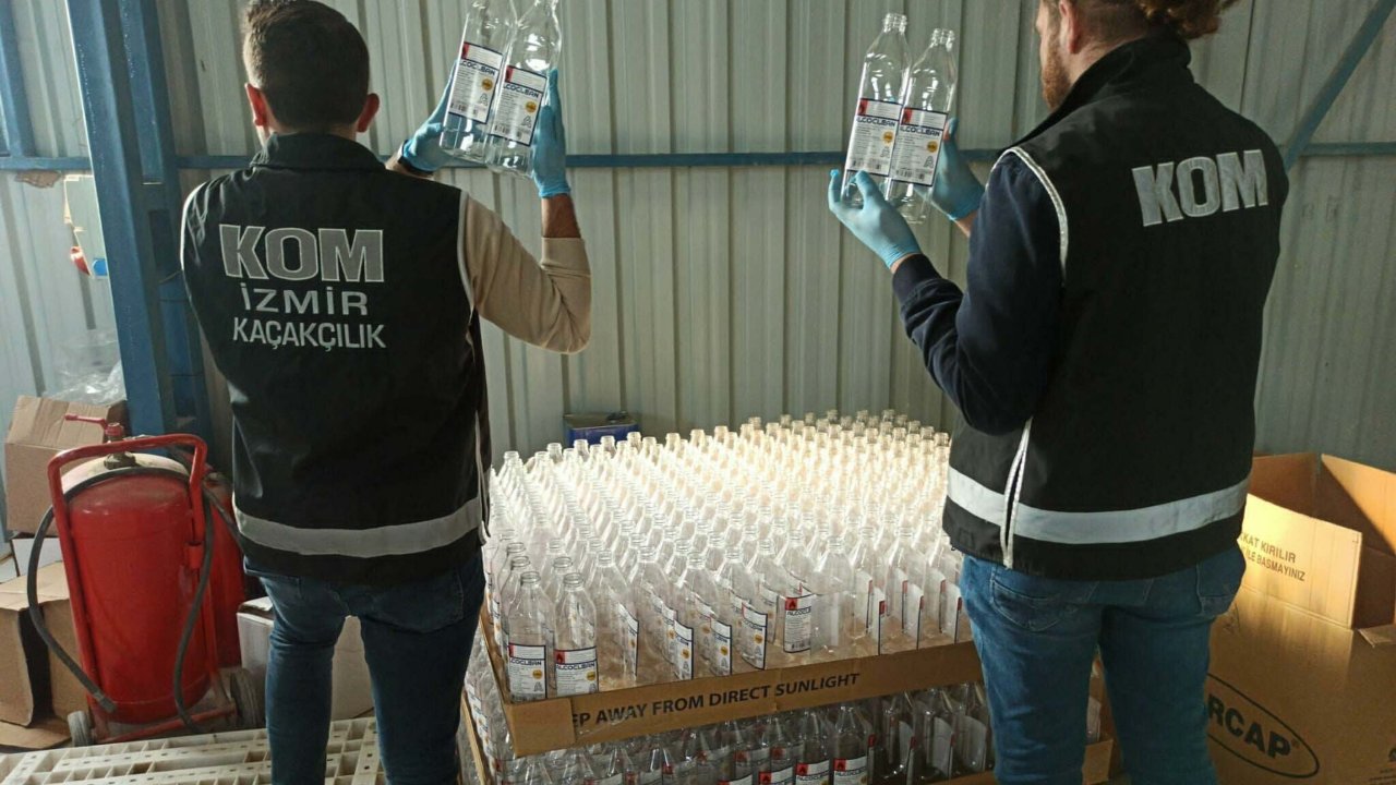 İzmir'de 30 ton sahte alkol ele geçirildi
