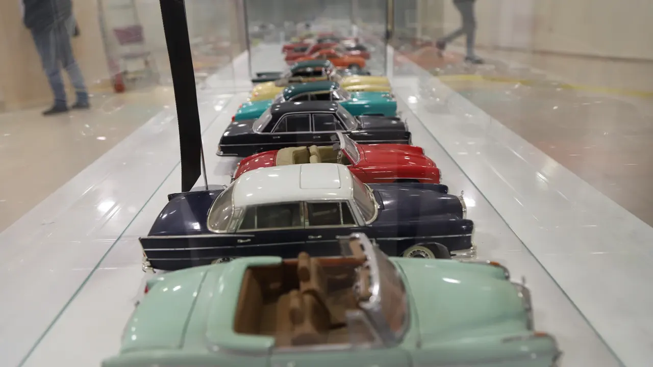 Klasik otomobil tutkunları “Sea Classic Garage” Sergisi’nde buluştu