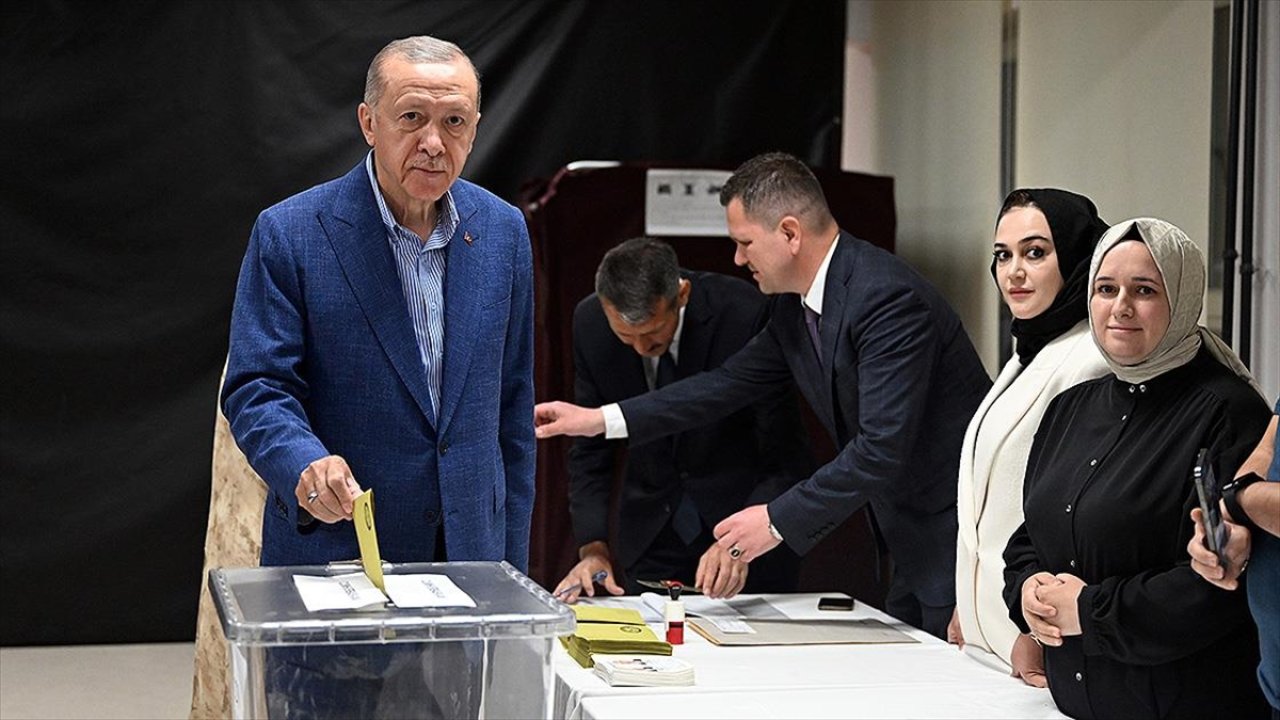 Erdoğan’ın oy kullandığı okulda sesler yükseldi
