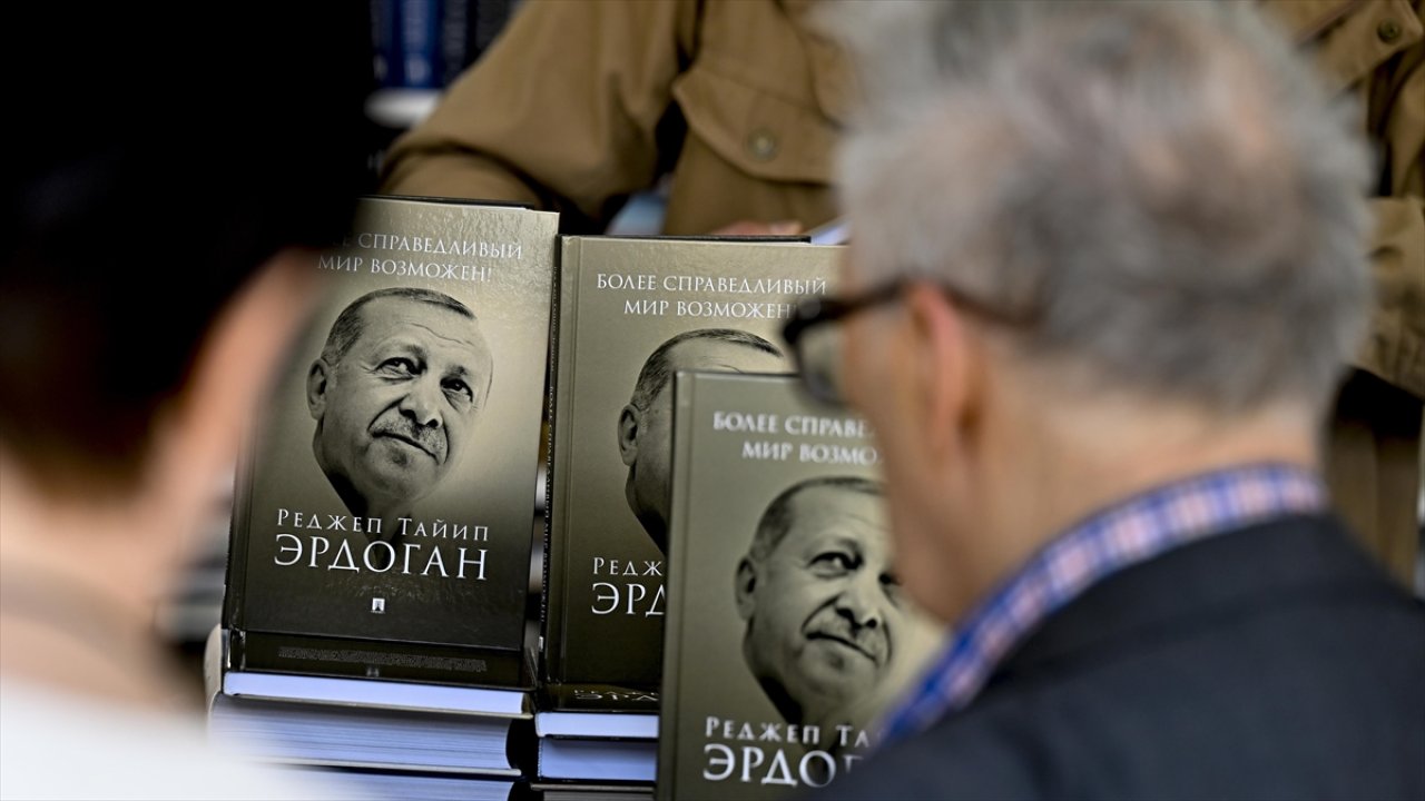 Cumhurbaşkanı Erdoğan’ın kitabına Rusya'da ilgi
