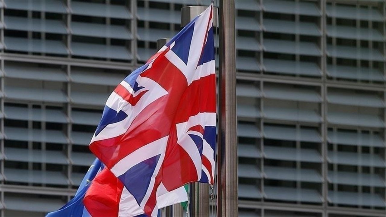 İngiltere’de politika faizini yükseltti: Son 15 yılın en yüksek seviyesi